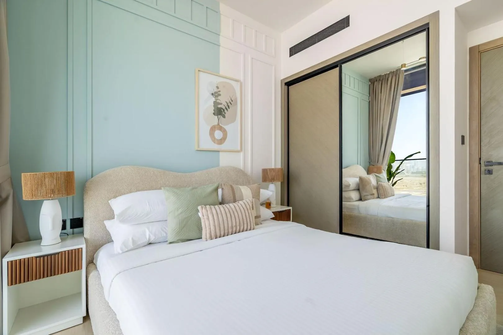 Guestready - Glamorous Stay At Binghatti Corner Dubai Apartment